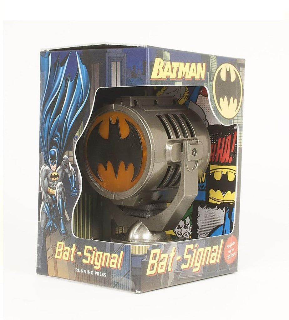 Batman: Metal Die-Cast Bat-Signal / Batiseñal de metal fundido | Varios autores