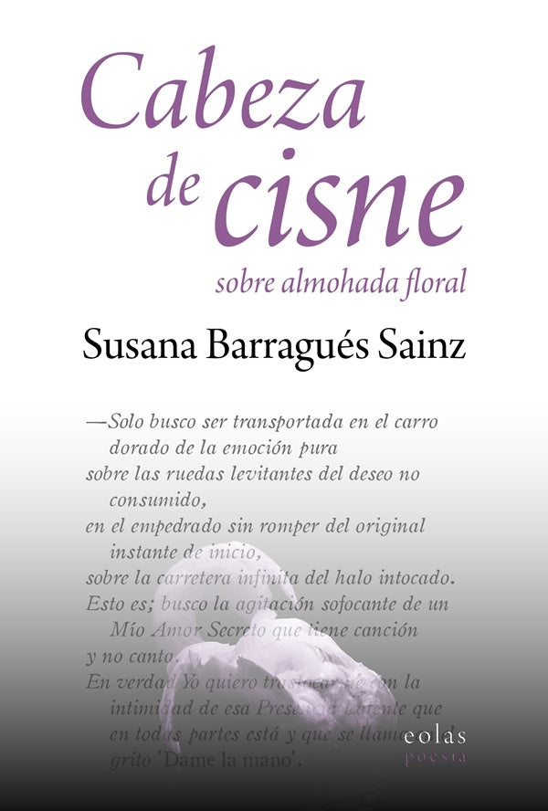Cabeza de cisne sobre almohada floral | SusanaBarragues Sainz