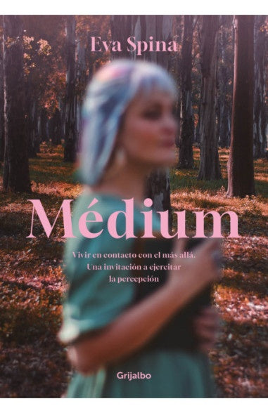 Médium | Eva Spina