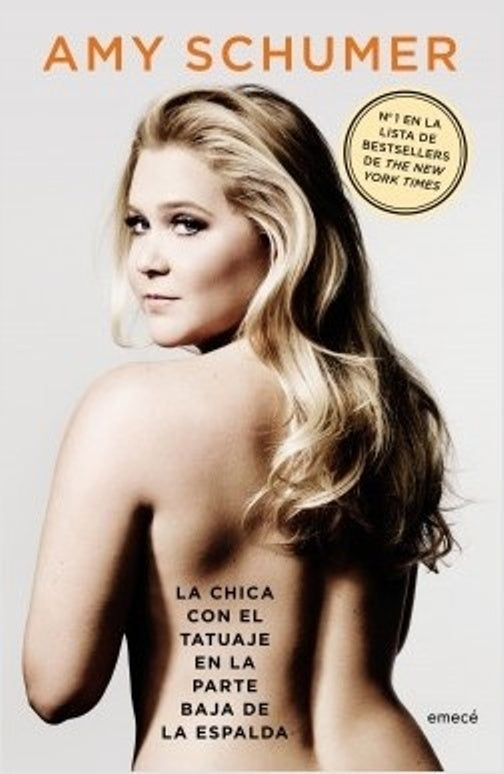 La chica con el tatuaje en la parte baja de la espalda | AMY SCHUMER